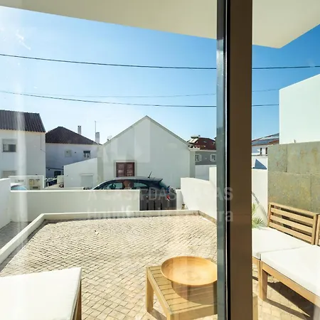 Valentin House By Acasadascasas * Рибамар