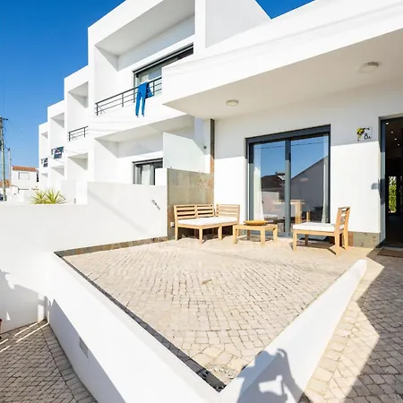 Valentin House By Acasadascasas * Рибамар